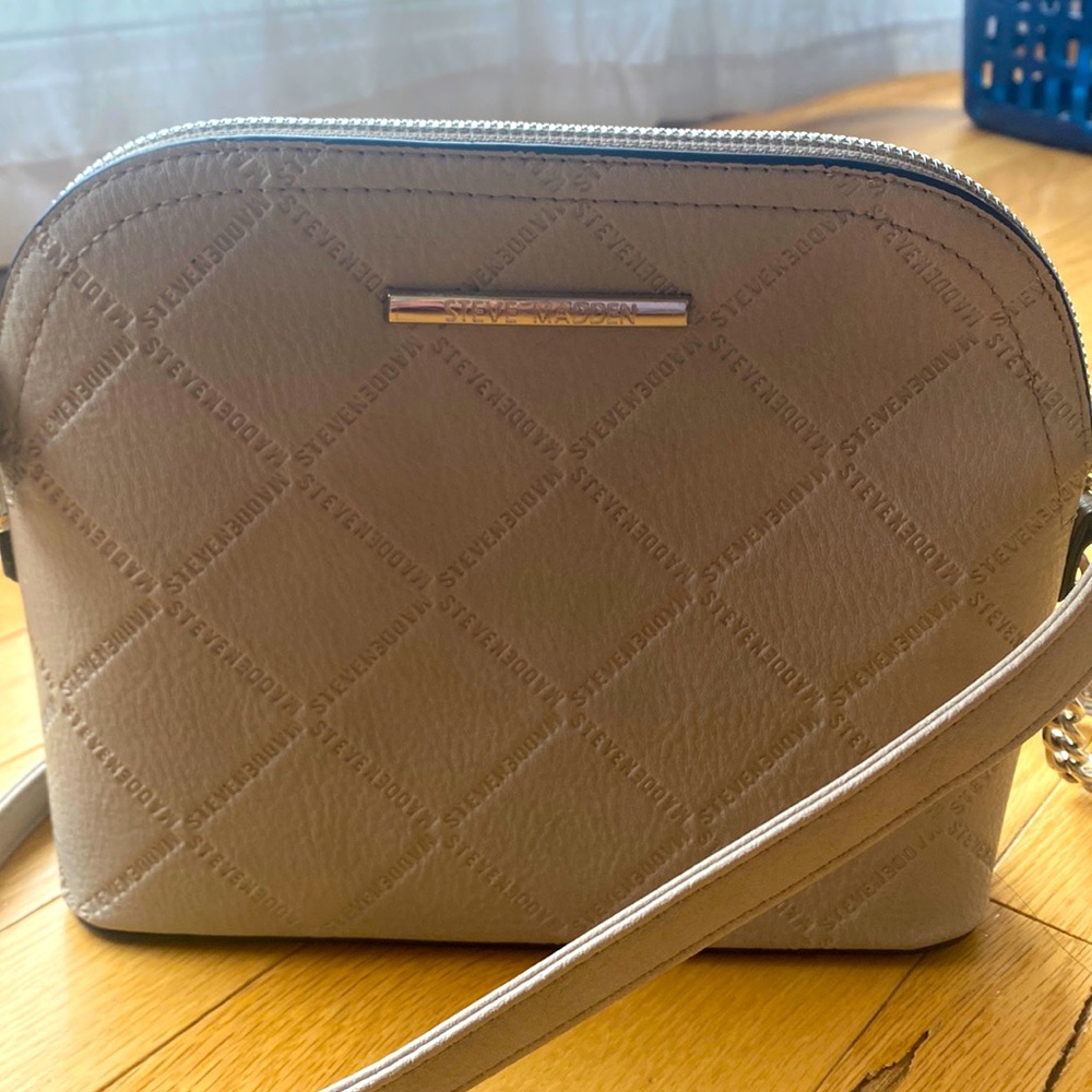 Steve Madden small beige purse